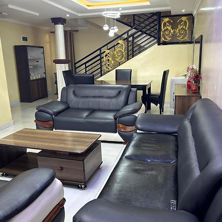 The Vibrant Lodge Gacuriro Kigali Eksteriør bilde