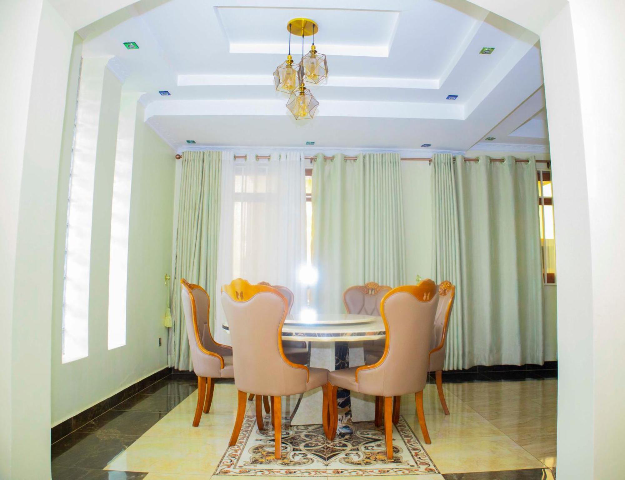 The Vibrant Lodge Gacuriro Kigali Eksteriør bilde