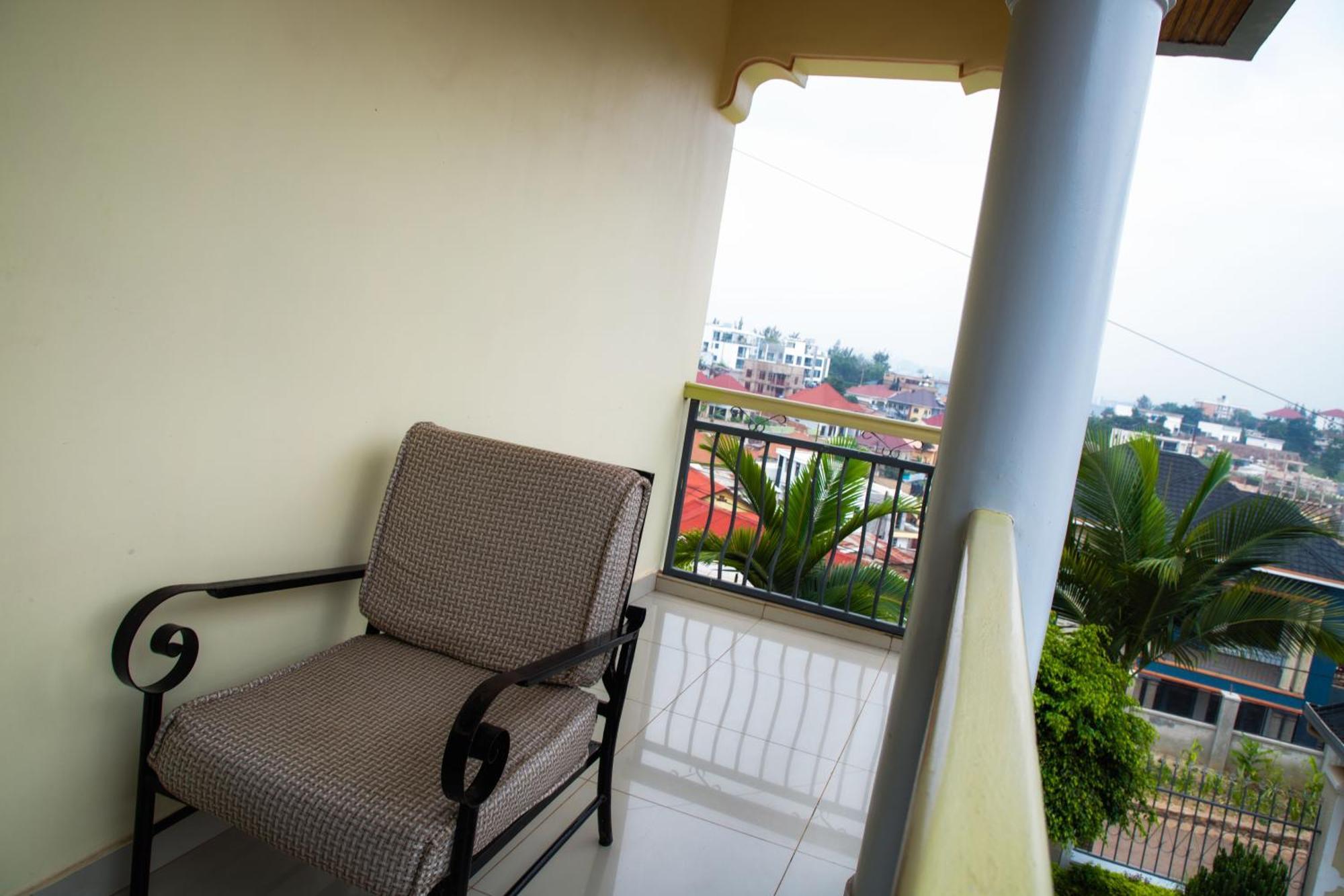 The Vibrant Lodge Gacuriro Kigali Eksteriør bilde