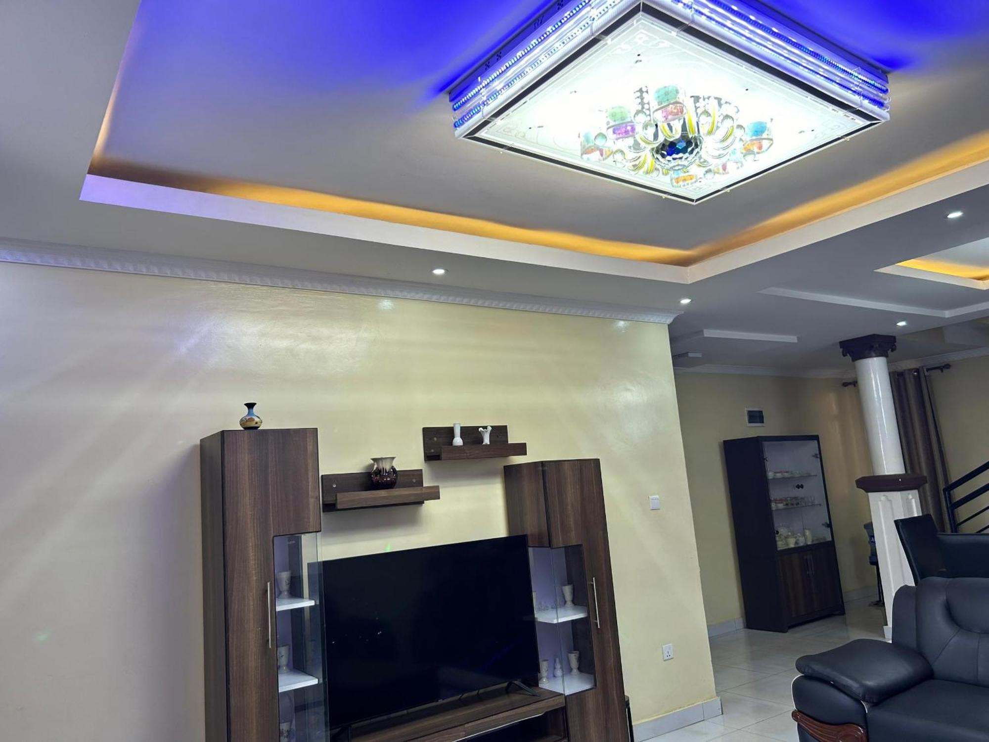 The Vibrant Lodge Gacuriro Kigali Eksteriør bilde